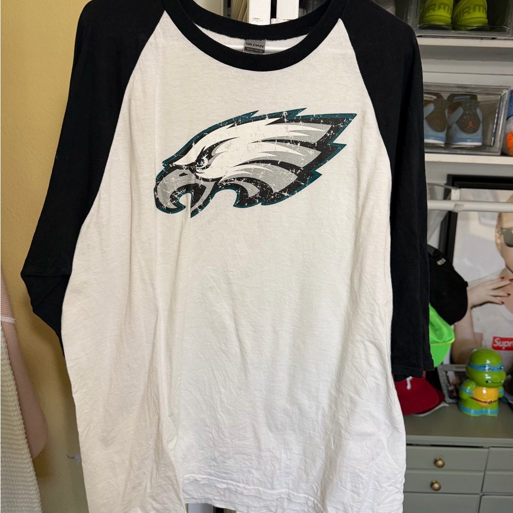Philadelphia Eagles 3/4 length sleeve shirt XL